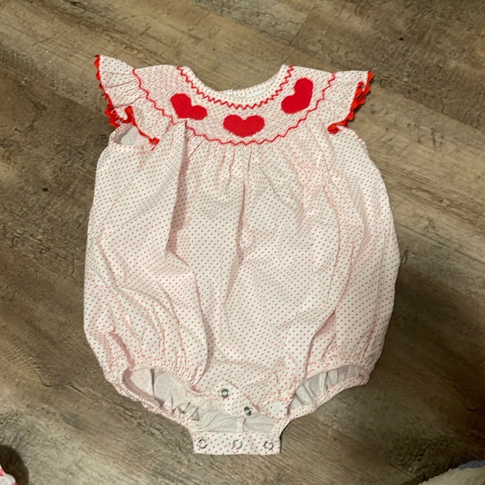 Stitchyfish smocked Valentines Day bubble 9 month